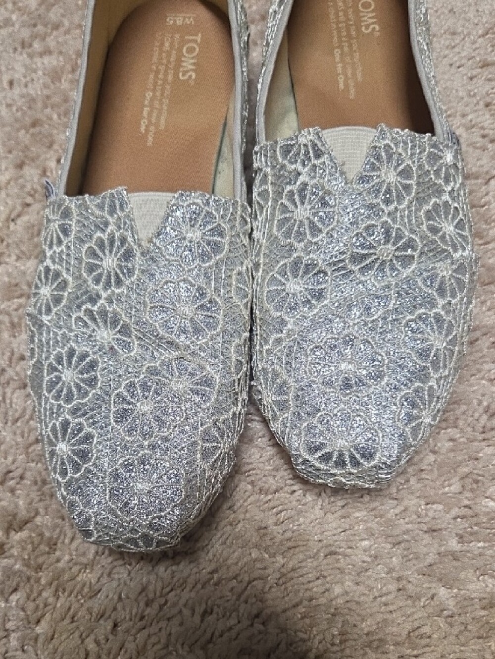 TOMS Silver Floral Lace Slip-On Flats - Picture 2 of 7